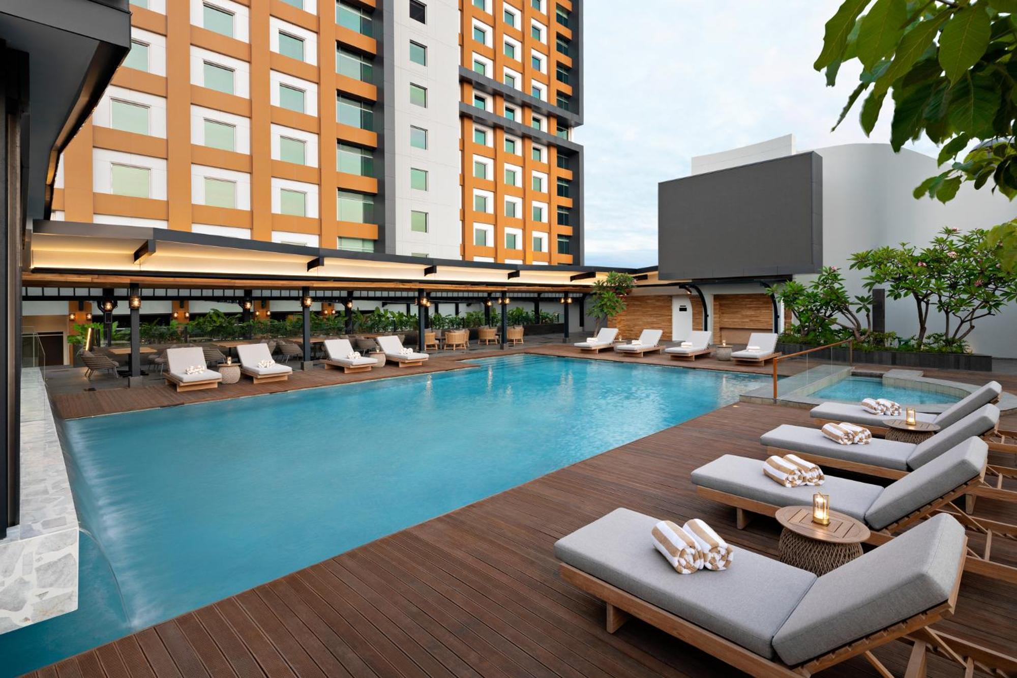 Moevenpick Hotel Jakarta City Centre Kültér fotó