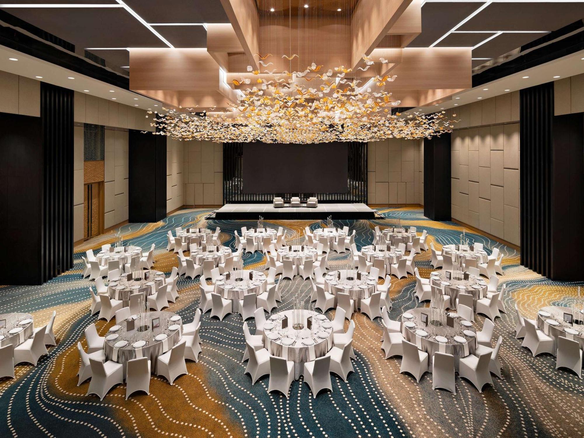 Moevenpick Hotel Jakarta City Centre Kültér fotó