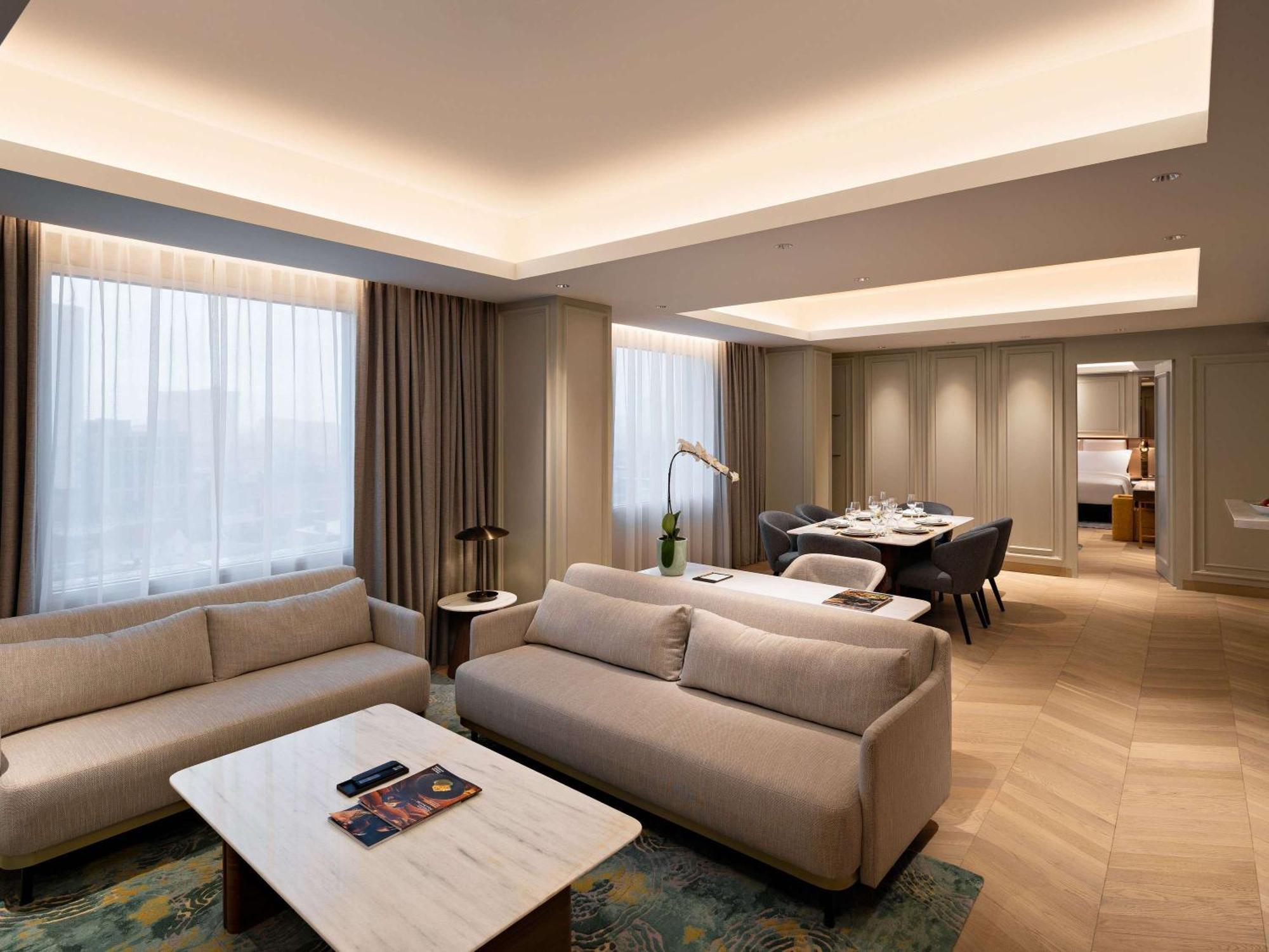 Moevenpick Hotel Jakarta City Centre Kültér fotó